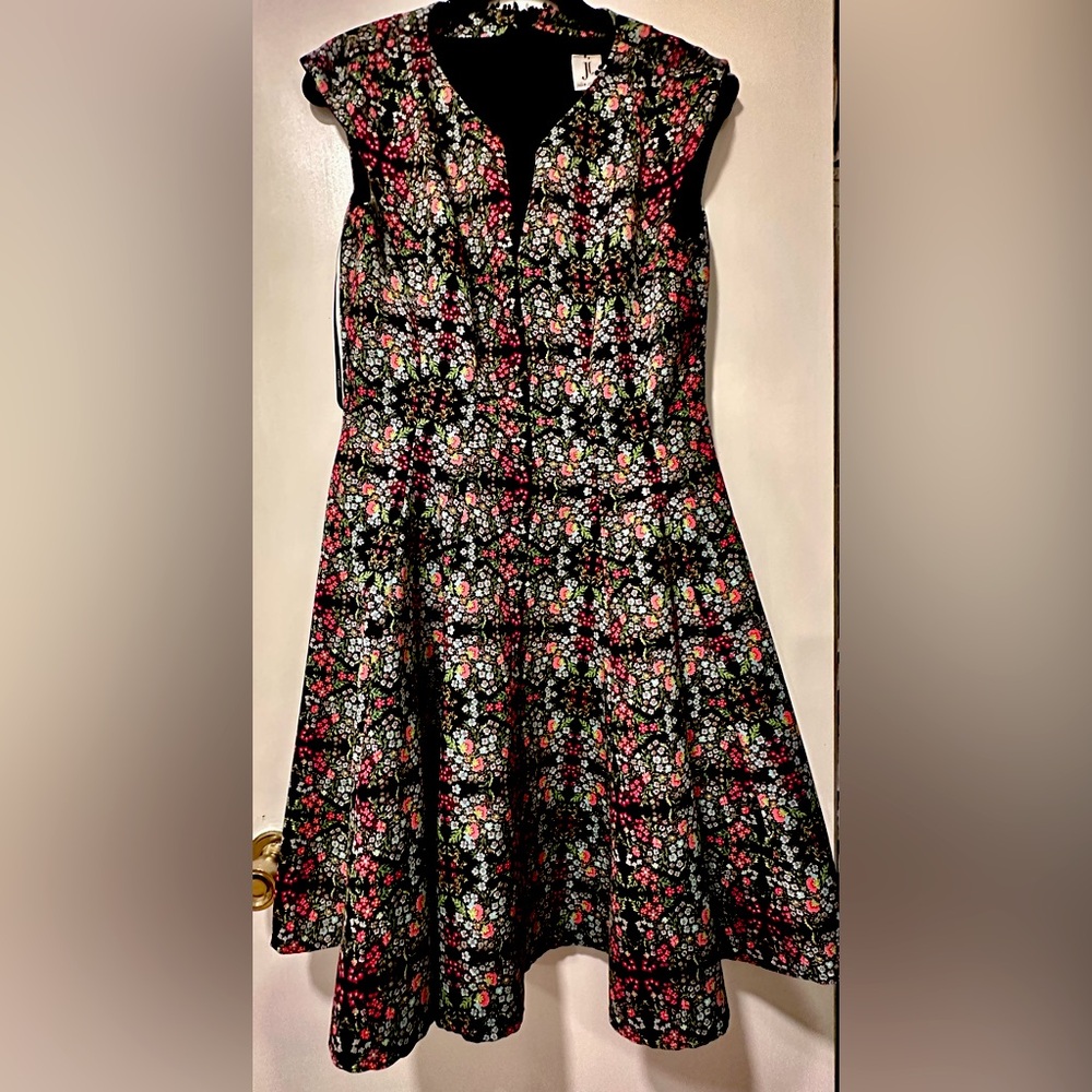 Julia Jordan Black Floral Midi Dress
